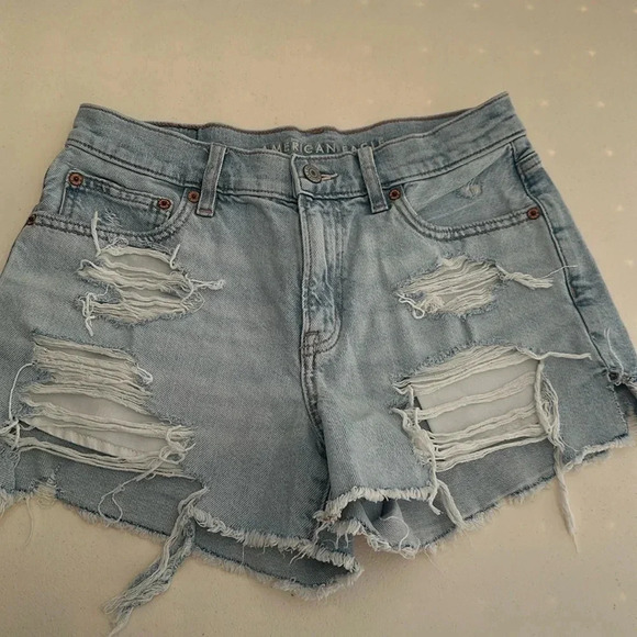 American eagle - Picture 1 of 3